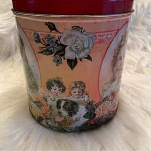 Vintage Baker’s Estate cookie tin Victorian designs Newfoundland Landseer dog